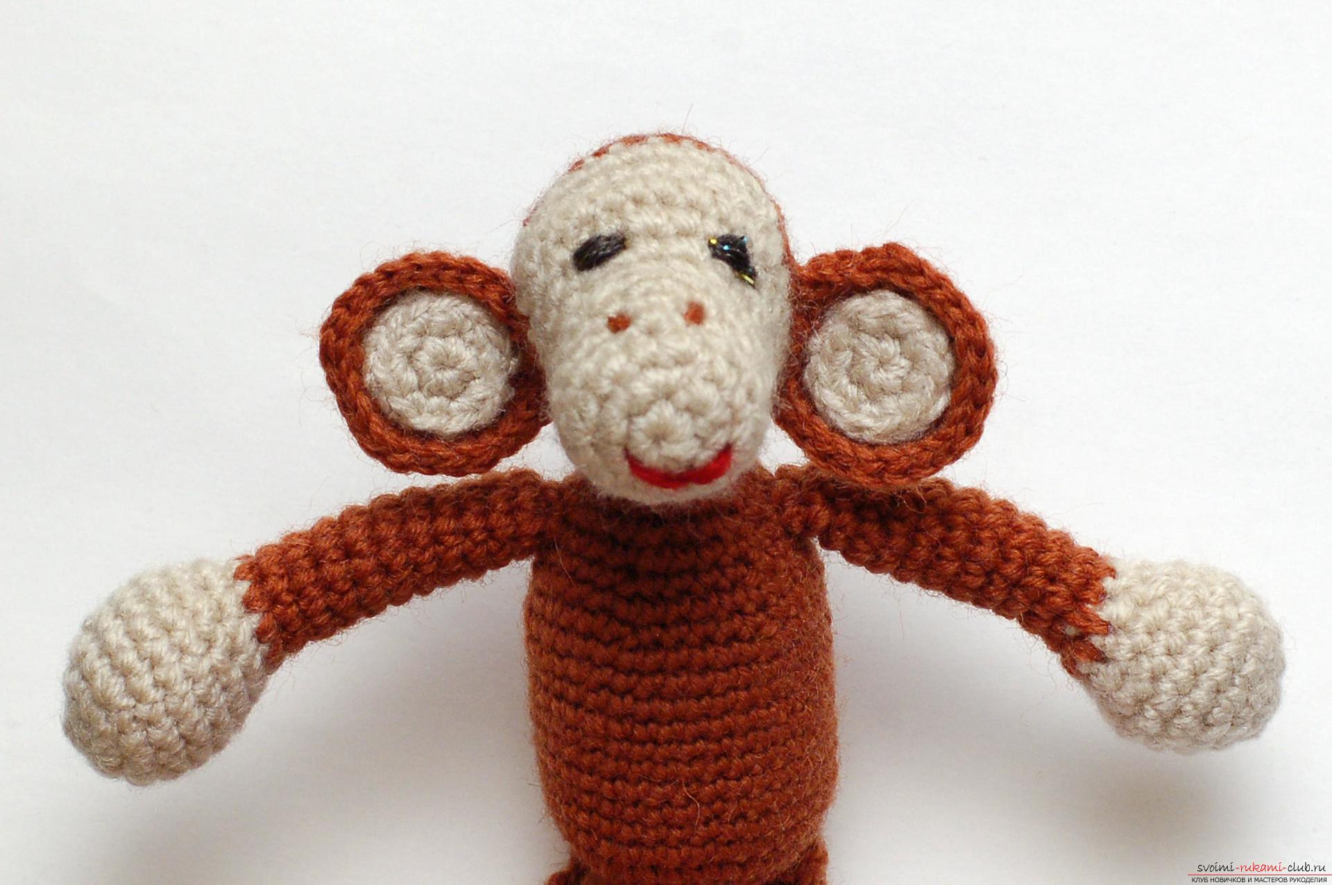 Мастер-класс изготовления игрушки своими руками для начинающих вязать крючком – обезьянка на новый год.. Фото №23